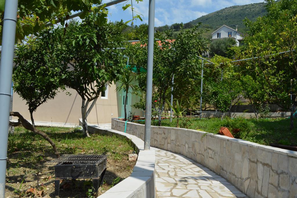 Guest House Ivana Tivat Extérieur photo