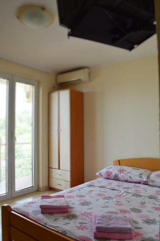 Guest House Ivana Tivat Extérieur photo