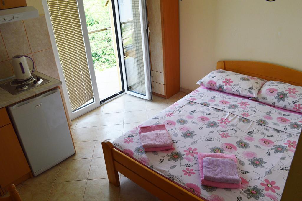 Guest House Ivana Tivat Extérieur photo