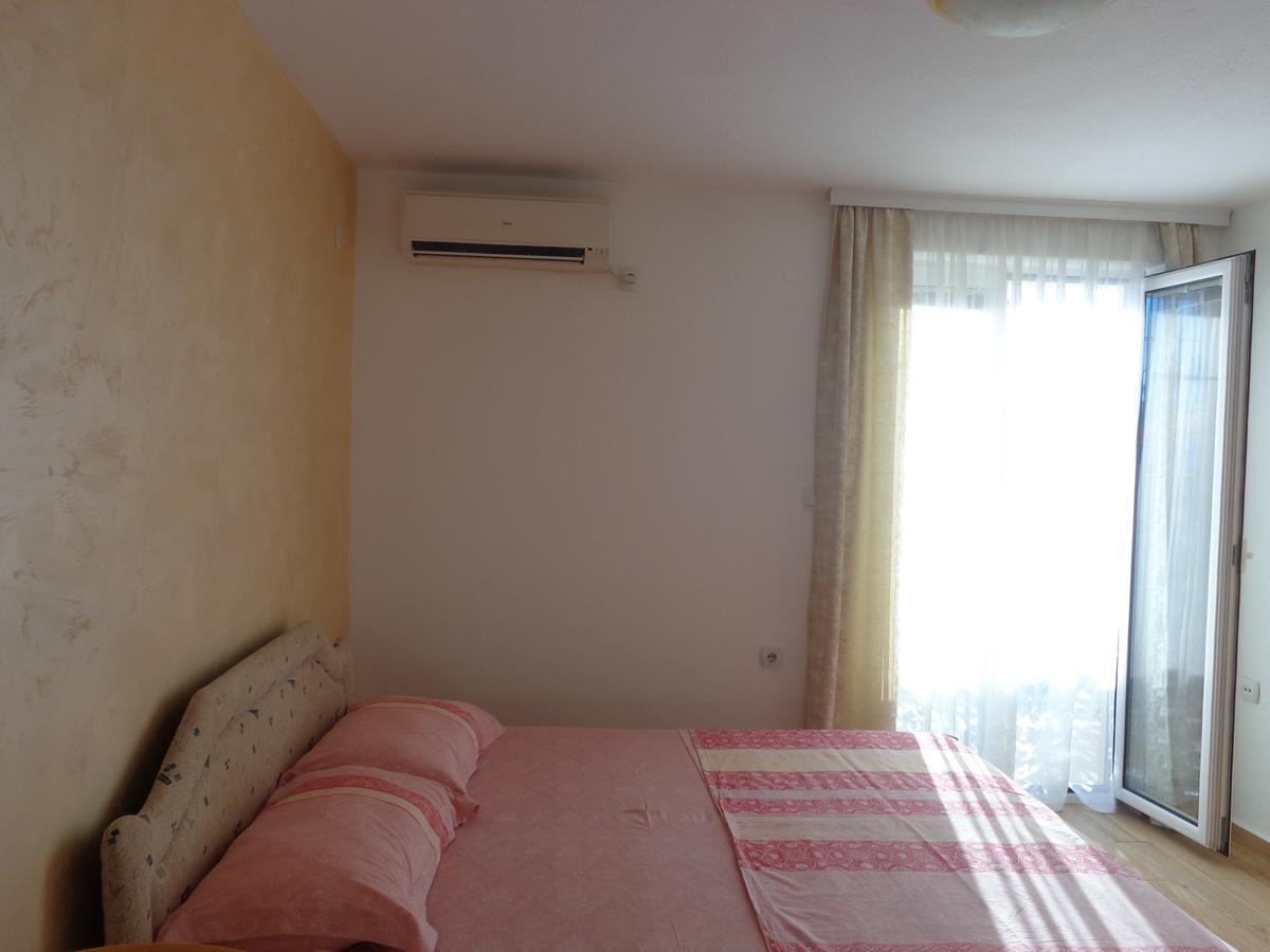 Guest House Ivana Tivat Extérieur photo