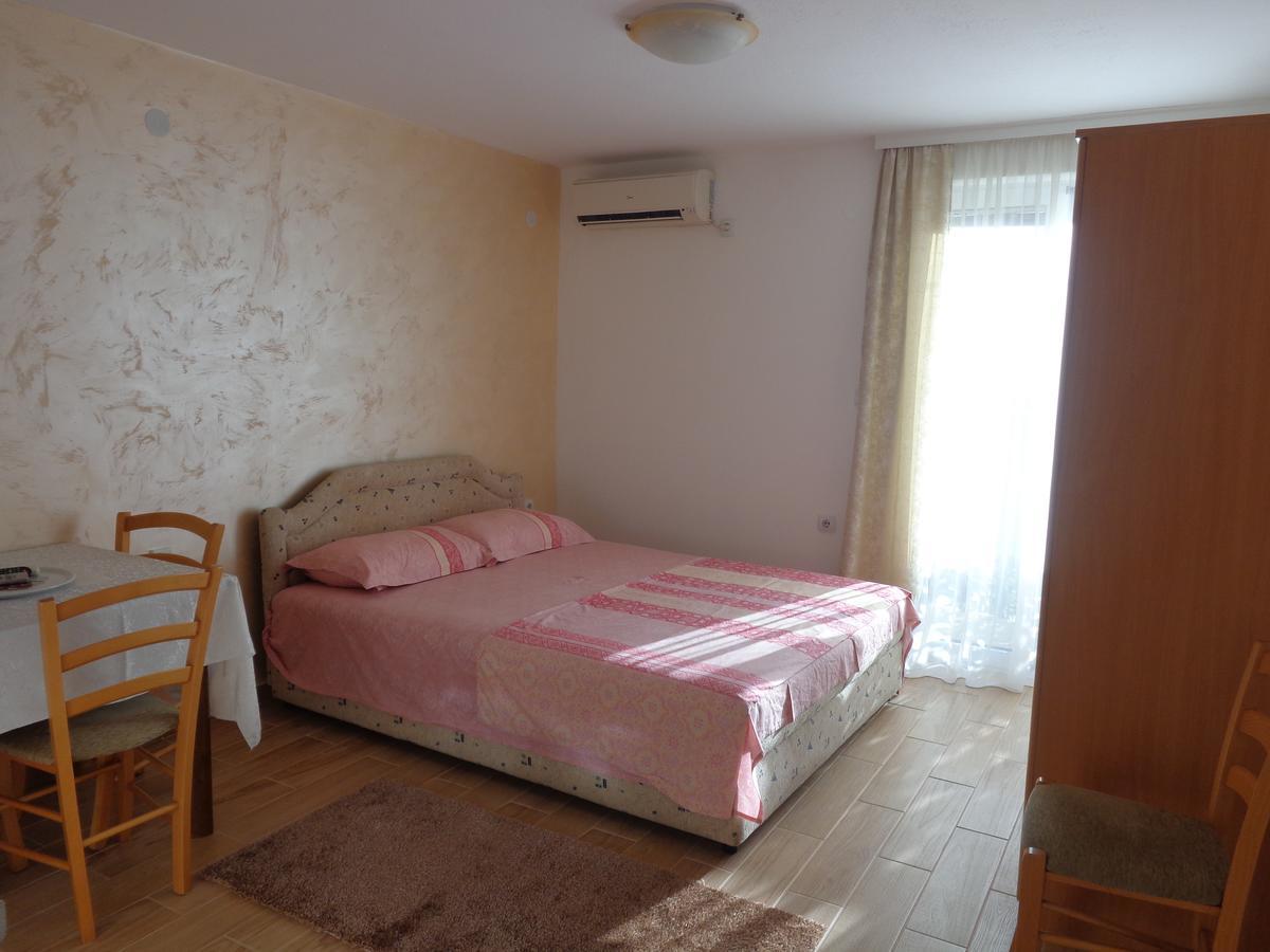 Guest House Ivana Tivat Extérieur photo